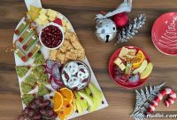 5 Crowd-Pleasing Holiday Snack Boards