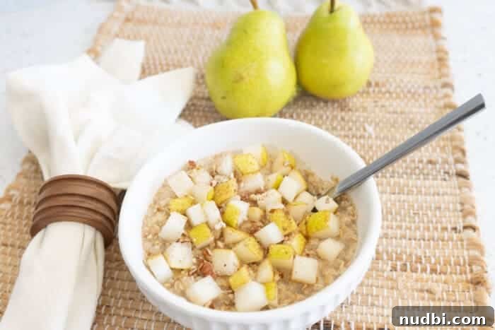 Power Foods for Lasting Energy 10 Warm bowl of oatmeal with spiced pears