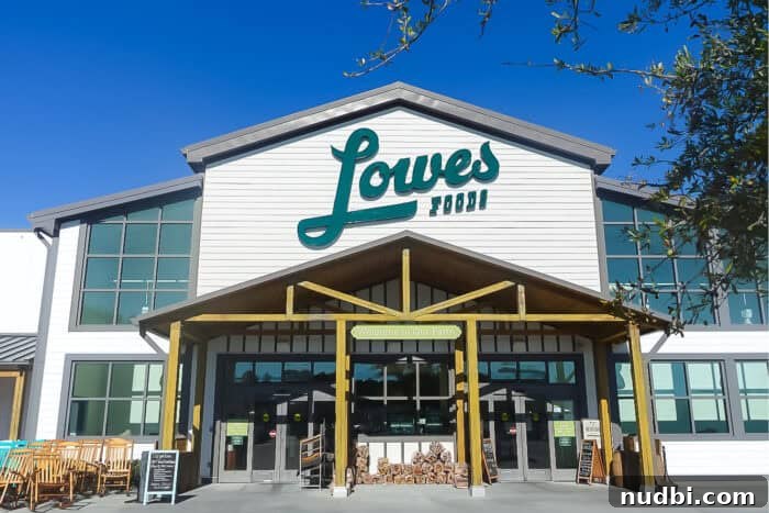 Shoppers connecting with community initiatives during the holidays