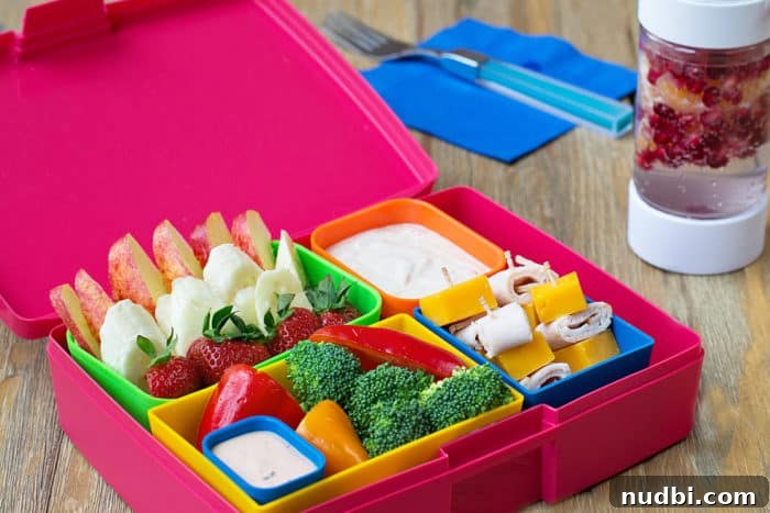 20 Savvy Lunchbox Packing Tips from Real Parents 4 Creative bento box lunch with animal-shaped food