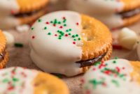 White Chocolate-Dipped Nutella Ritz Cracker Cookies