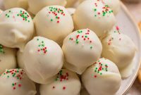Festive Christmas Golden Oreo Truffles: Holiday Cookie Balls