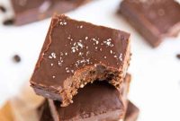 Decadent No-Bake Fudgy Brownies You Can Make Without an Oven