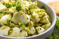 Creamy Avocado and Egg Salad Recipe for Quick Lunch