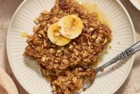 Banana Bread Baked Oatmeal Recipe for Breakfast and Meal Prep