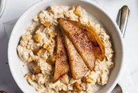 Spiced Pear & Walnut Overnight Oats for Cozy Mornings