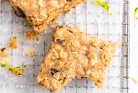 Zucchini Oat Bars Recipe: Moist Baked Snack Bars with Oats