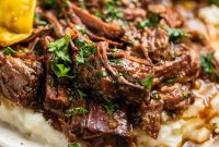 Mississippi Pot Roast in a Slow Cooker: Tender, Flavorful Recipe