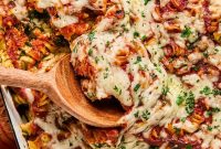 Spinach Baked Pasta with Creamy Cheese and Garlic