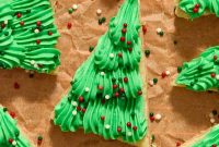 Christmas Sugar Cookie Bars Recipe with Festive Frosting