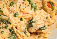 Creamy Baked Chicken and Orzo Casserole for Weeknight Dinners