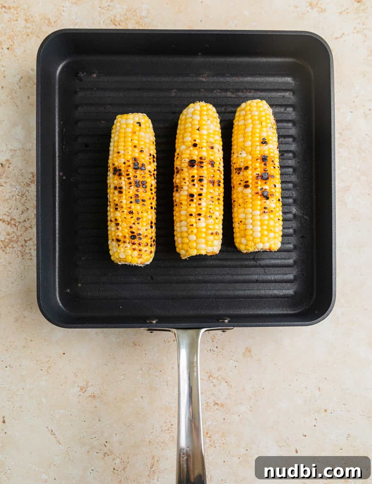 Grilled Zucchini Pasta Salad with Lemon Garlic Dressing 6 Grilled corn on grill pan.