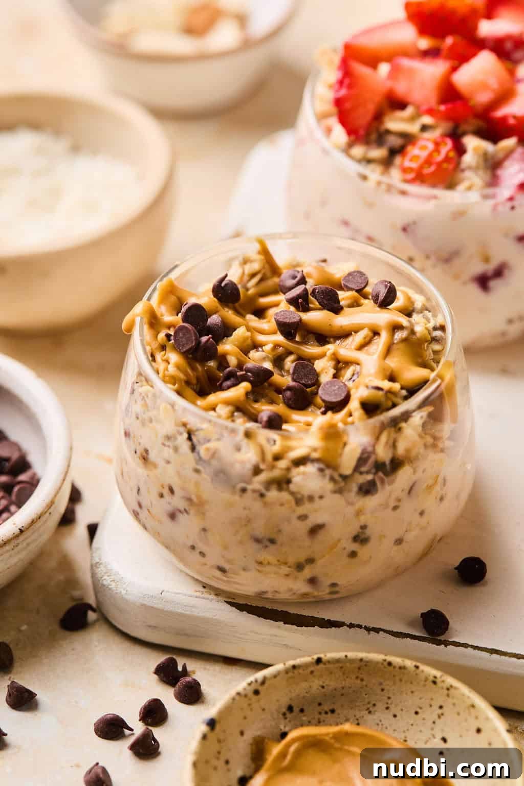 6 Overnight Oats Recipes for Quick, Nutritious Breakfasts 10 Peanut butter chocolate overnight oats topped with chocolate chips.