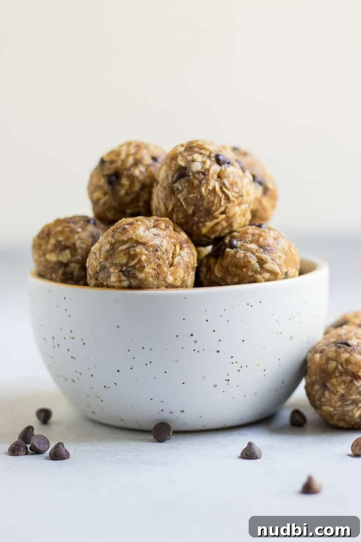 Peanut Butter Banana Oat Energy Bites for Quick Breakfast 2 Bowl with no bake peanut butter banana oatmeal balls.