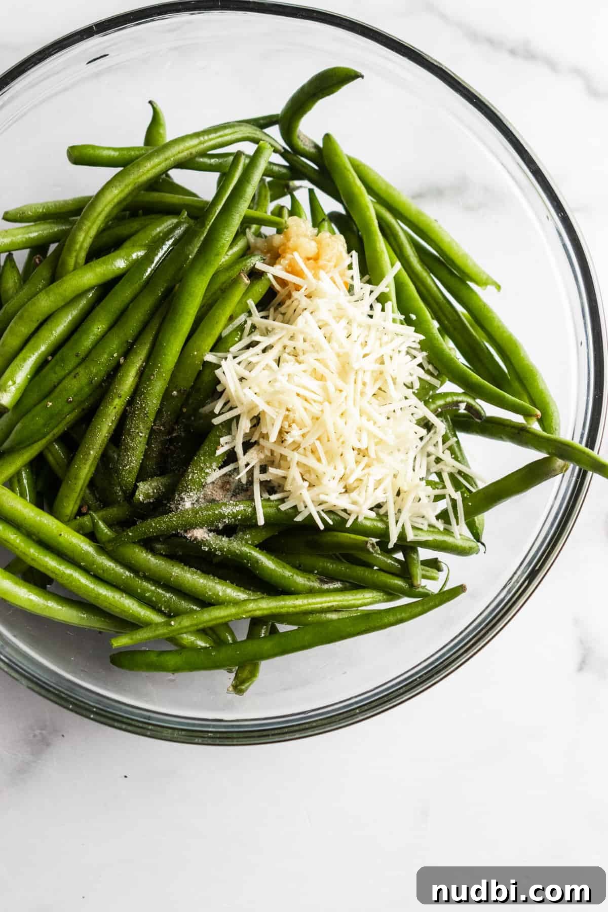 Crispy Roasted Parmesan Green Beans Recipe for Weeknight Dinner 6 Ingredients to make parmesan green beans.