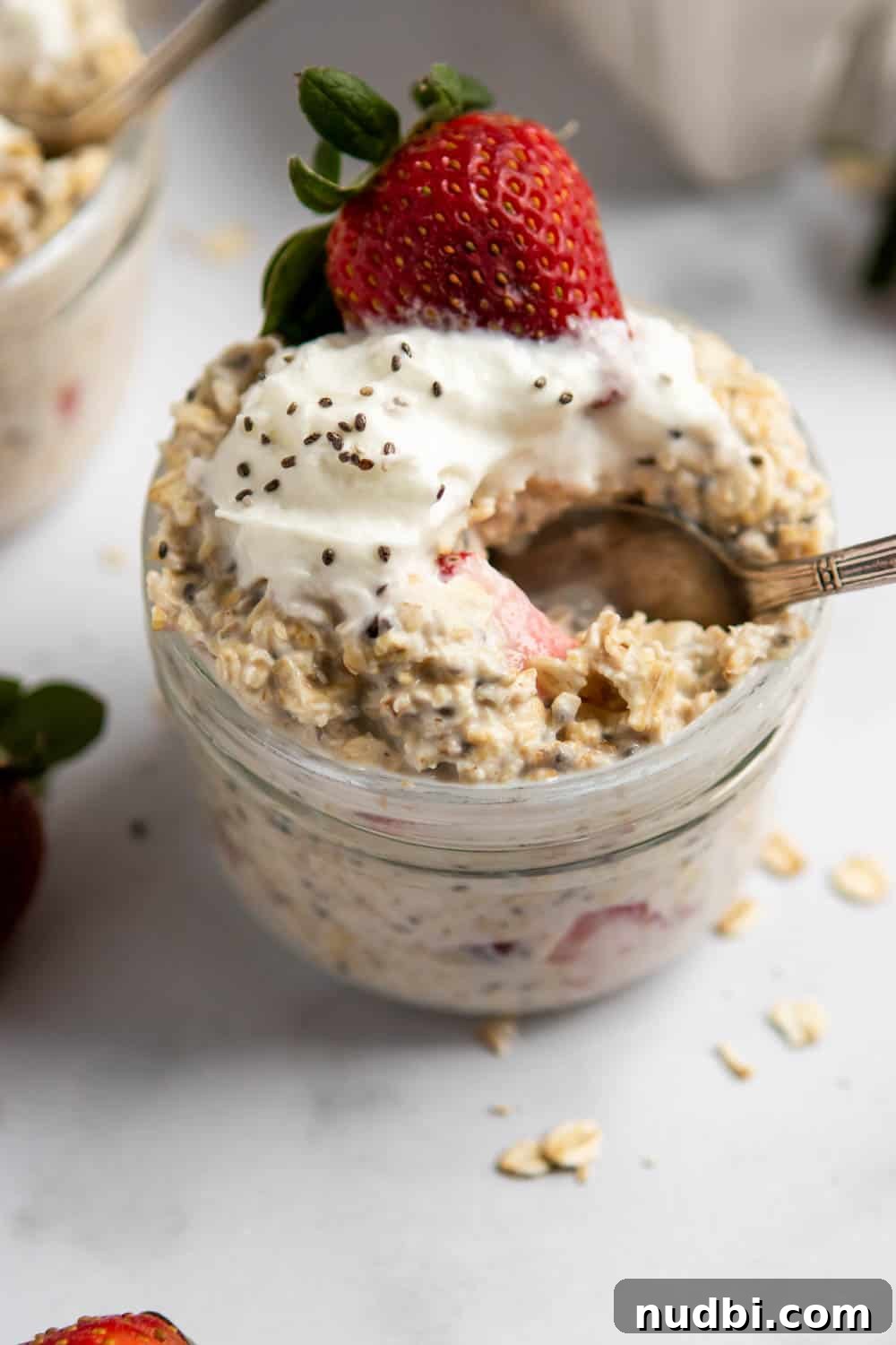 Strawberry Shortcake Overnight Oats Recipe for Make-Ahead Breakfast 2 Strawberry Shortcake Overnight Oats