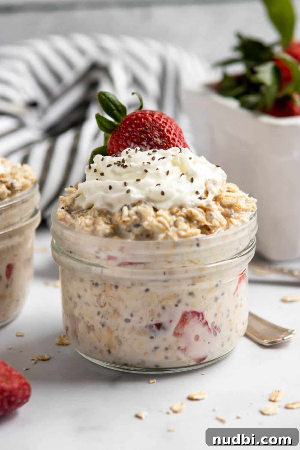 Strawberry Shortcake Overnight Oats Recipe for Make-Ahead Breakfast 3 Strawberry Shortcake Overnight Oats