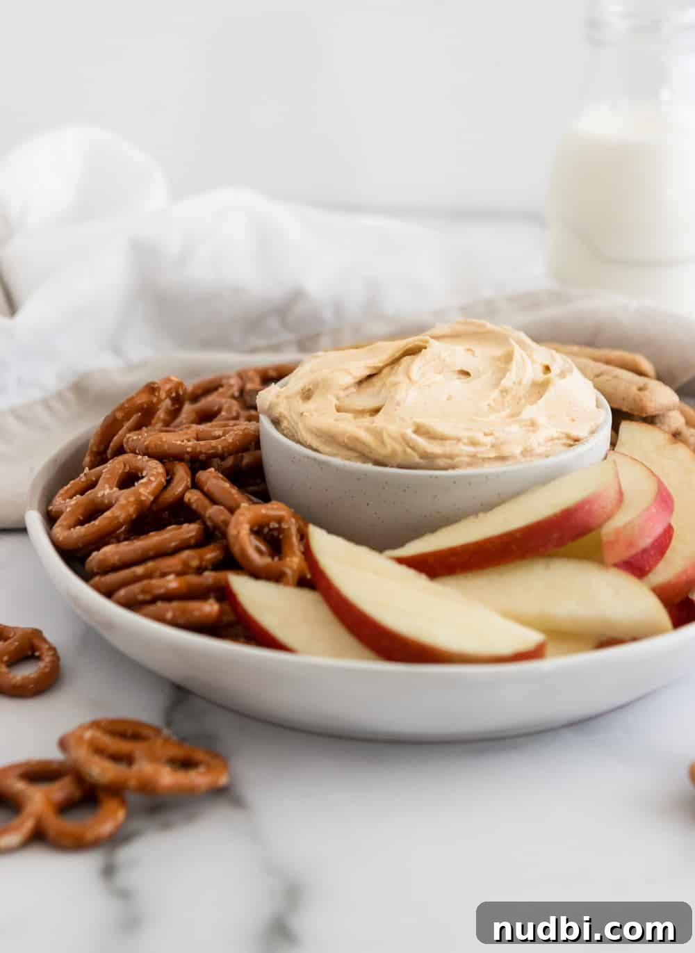 Creamy Peanut Butter Yogurt Fruit Dip Recipe for Parties 2 Creamy Peanut Butter Yogurt Dip.